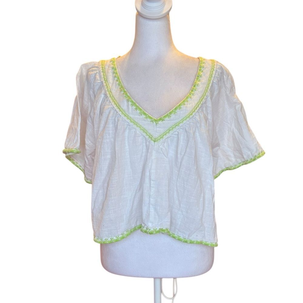 Zara Boxy Cropped Top Wide Arms White Green Embroidered Trim Womens Size Medium